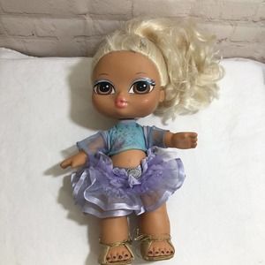 BRATZ Big Babyz Ice Champions Vinessa Brown Eyes Blonde Doll Rare MGA Vintage